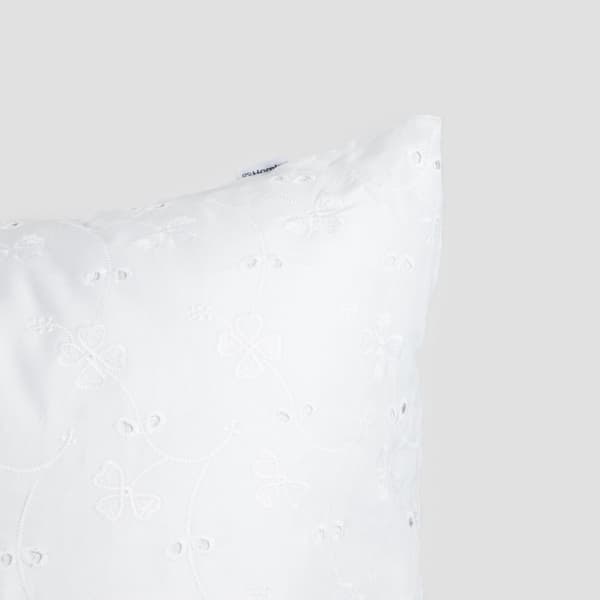 Vuodevaatteet | KARUMI | mikrokuituliina valkoinen brodeerattu | 220x200 + 2*50x60cm | 725128