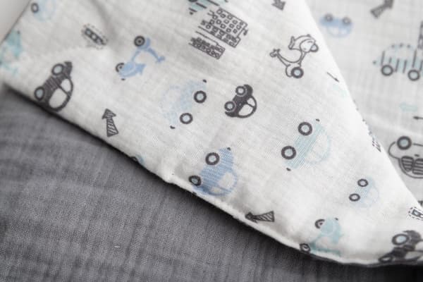 MUSLIN DESIGN peitto laatikossa 75x100