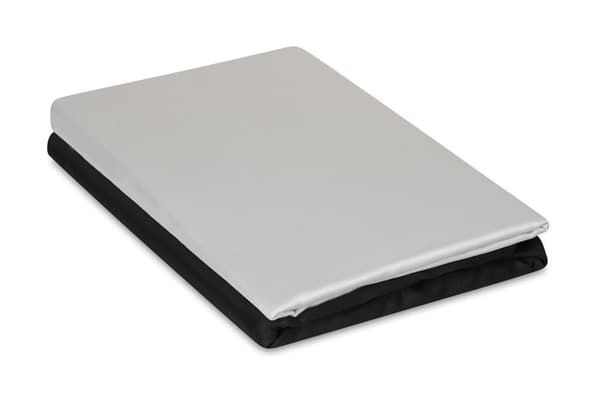 Satin dobbeltsidet sengetøj 140x200 + 70x80 grå/sort MATEX