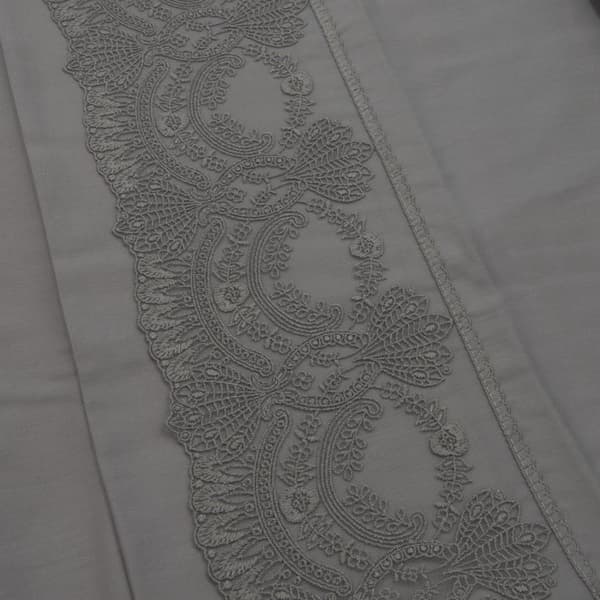 Sängkläder i bomull satin VALINOR 220x200 LYX grå med guipure