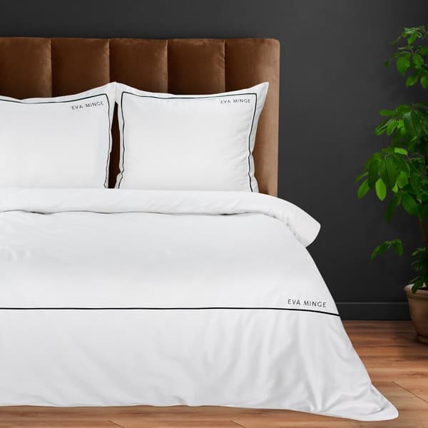 EVA satin sängkläder 160x200 Eva Minge Eurofirany vit svart passpoal broderad logotyp