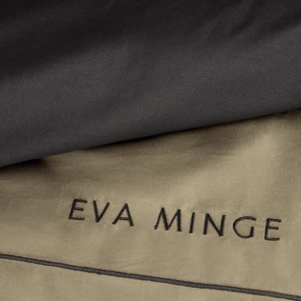 EVA satin sängkläder 160x200 Eva Minge Eurofirany beige svart broderad passpoal + logotyp
