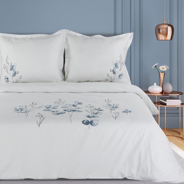 Satin sengetøj BRODERI Eurofirany 200x220 hvide broderede blå blade