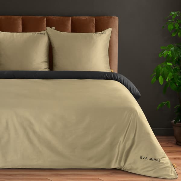 EVA satin sengetøj 200x220 Eva Minge Eurofirany beige sort broderet logo + piping