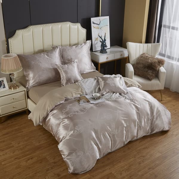 Satinbroderade sängkläder 200x220 exklusivt beige prydnadsmönster AT015