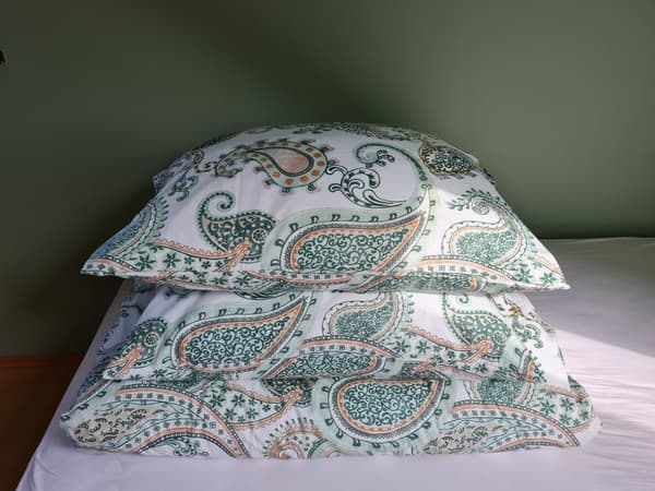 Satin sängkläder 160x200 mint ingefära sommar paisley