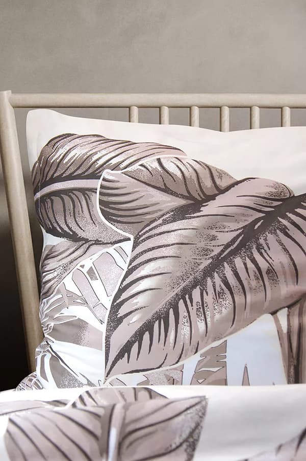 Satin sengesæt 160x200 Greno beige brune tropiske blade