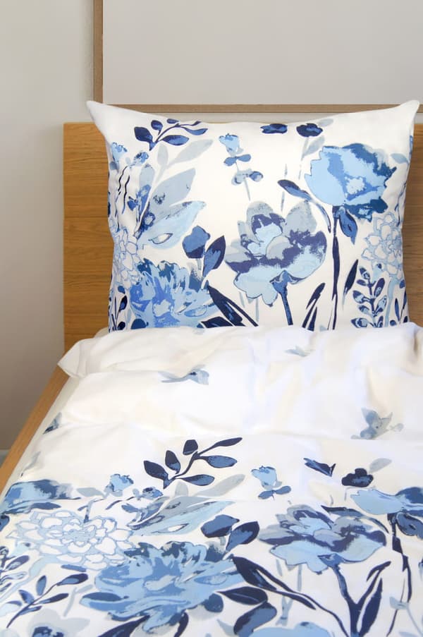 Sängkläder 220x200 vit PREMIUM Flo blommor Blå