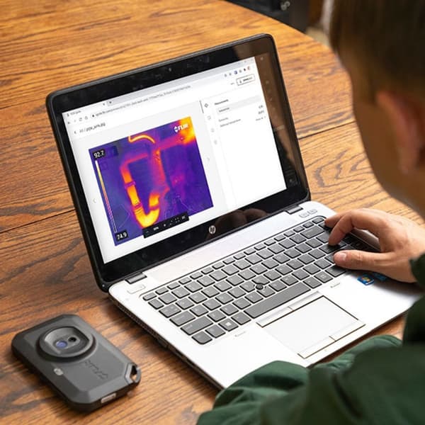 FLIR C3-X värmekamera Svart 1800 mAh Vanadium Oxide Okylda Focal Plane Arrays Inbyggd skärm 128 x 96 pixlar LCD 640 x 480 pixlar