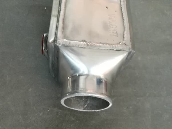 Alumiininen Turbo Etumontattava Intercooler, Tehokas Jäähdytysuorituskyky, Kompakti Muotoilu, Korkea Ilmavirtauskapasiteetti