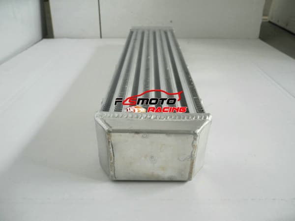 Aluminium Intercooler, 550 x 140 x 70 mm Kerne Størrelse, 2" Indløb, Letvægtsdesign