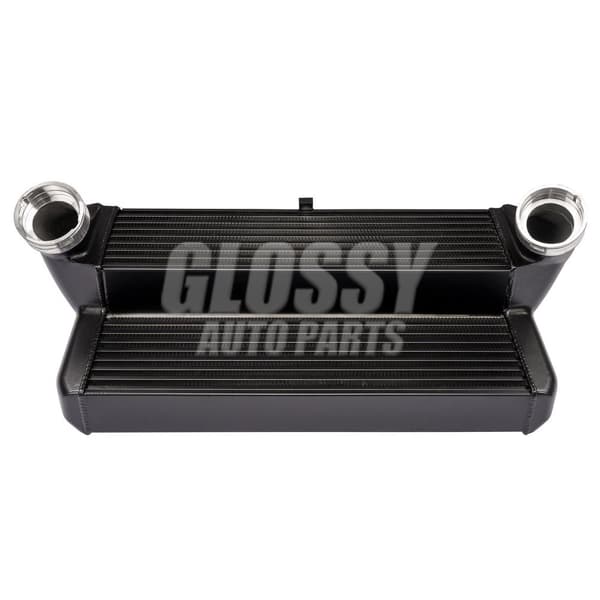 AP03 Intercooler BMW:lle, sopii E70, E71, F15, F16 -malleihin, parantaa moottorin suorituskykyä