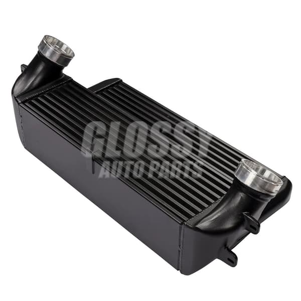 AP03 Intercooler BMW:lle, sopii E70, E71, F15, F16 -malleihin, parantaa moottorin suorituskykyä