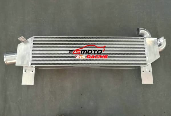 FMIC Aluminium Intercooler, Universell Passform för V8-motorer, Förbättrad Kylningseffektivitet, Lättviktsdesign