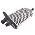 Pikkukuva 4 / 4: AP01 Diesel Intercooler, OEM-osanumero MN135001, sopii Mitsubishi Triton -malleihin, parantaa moottorin tehokkuutta.