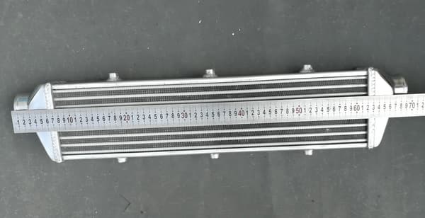 Aluminium Turbo Intercooler, Rør og Fin, 550 x 140 x 50mm, Universel Pasform