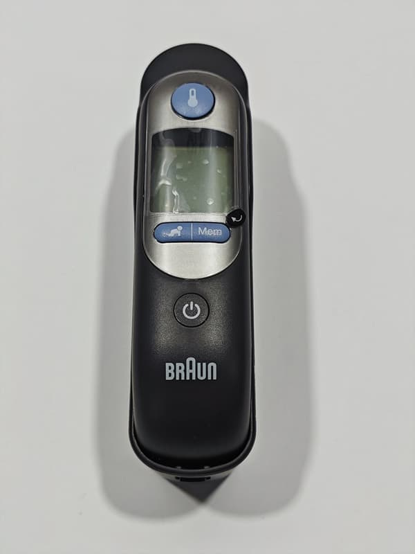 Braun IRT6520 Thermoscan 7 örontermometer svart + 21 kapsyler