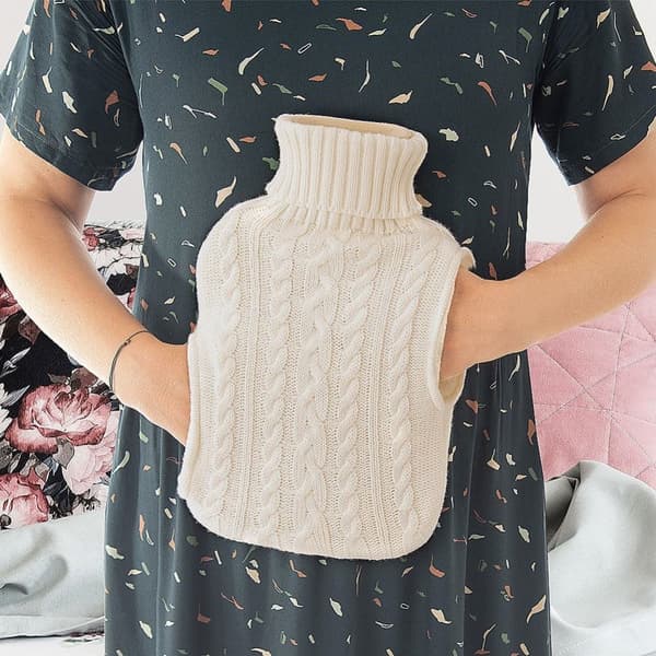 Kuminen kuumavesipullo puseron päällyksessä, beige, 1,6 l, 33x20 cm