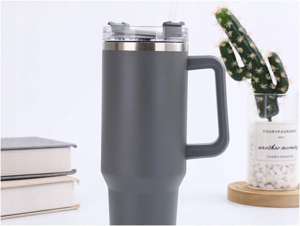 MagiCook GRÅ TERMOSMUSS 1200 ML MED STRÅ USA-STIL Grå