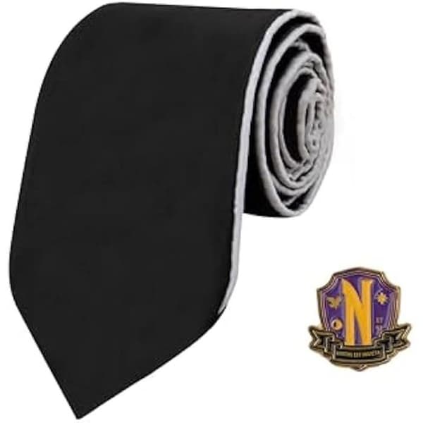Cravate Deluxe Akademi Nevermore - CINEREPLICAS - Onsdag Addams - Svart - Officiell Licens - Nålsmärke Inkluderat