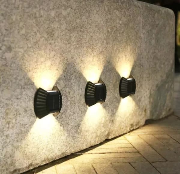 Solcellslampa för mark & väggmontering, 8LED, IP67 vädertålig, 4-pack