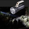 Miniatyrbild 1 av 4: CREE XM-L 3000LM Uppladdningsbar LED-ficklampa - Svart - För utomhusbruk