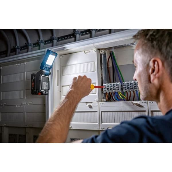 BOSCH GLI 18V-800 LED-lampa (endast maskin)