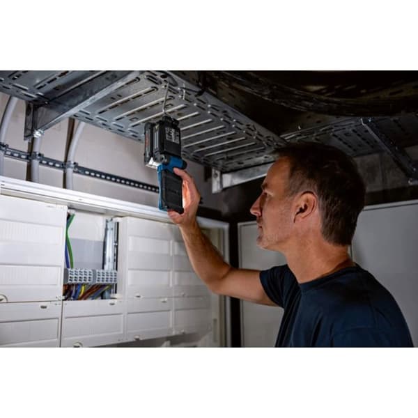BOSCH GLI 18V-800 LED-lampa (endast maskin)