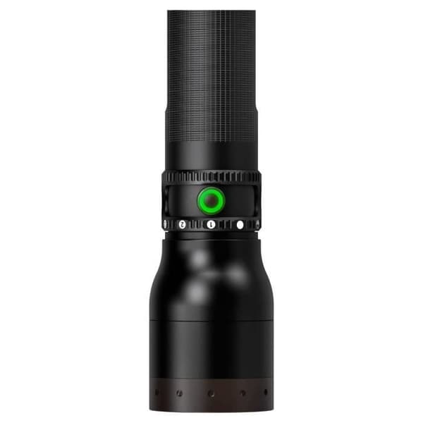 LED-fackla - LedLenser - P17R Core - 1200 Lumen - 560 m - 200 timmars autonomi