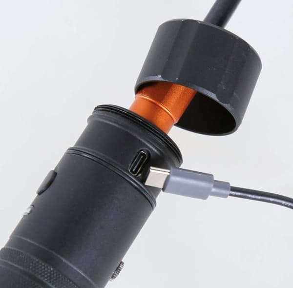 Elektrisk lampa - ficklampa - Beta bärbar lampa - Beta 1837F/USB - 1837F/USB-LAMPARA MAGNETICA ARTICULADA