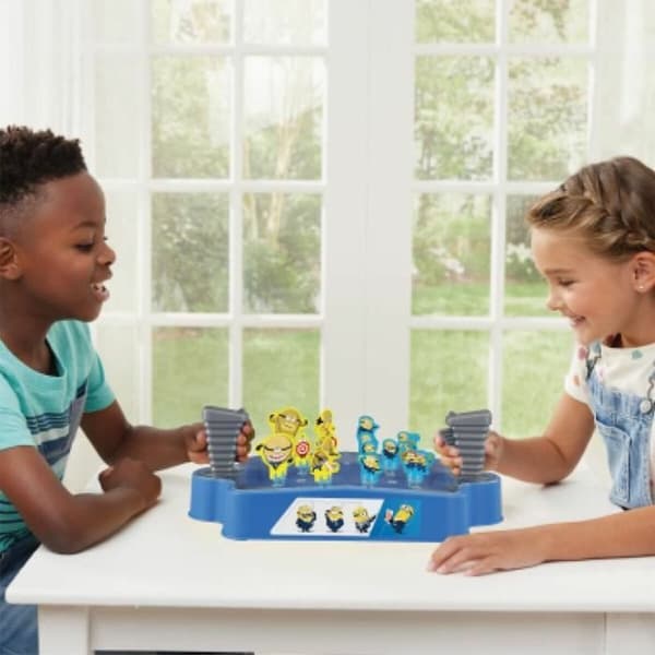 Mannen med jåen EPOCH D'ENFANCE Minions AVL Blast Training