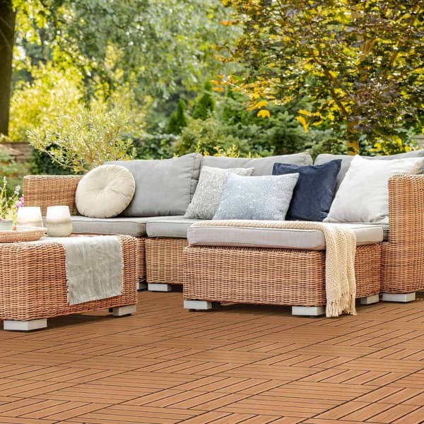 ECD Germany WPC terrassplattor 30x30 cm 33-delars besparingssats för 3m ² ljusbrunt i trä look för trädgårdsbalkongolv med dränerings- och klicksystem