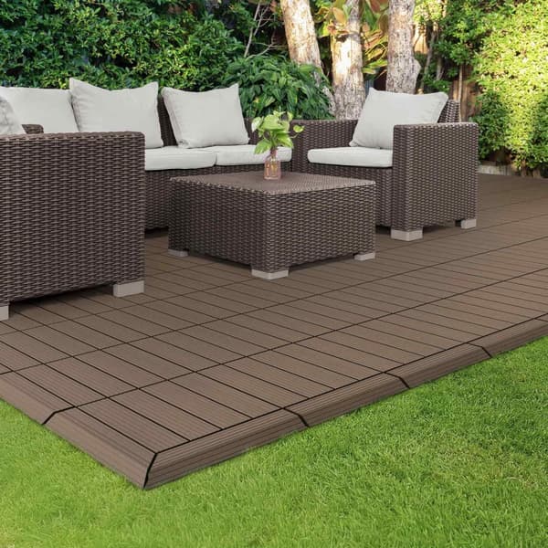 ML-Design WPC reunanauha kulma oikealle tummanruskea terassilaatoille, 38x2x7,5 cm, puun näköinen, aaltopahvin muotoinen kulmanauha salaojituksella