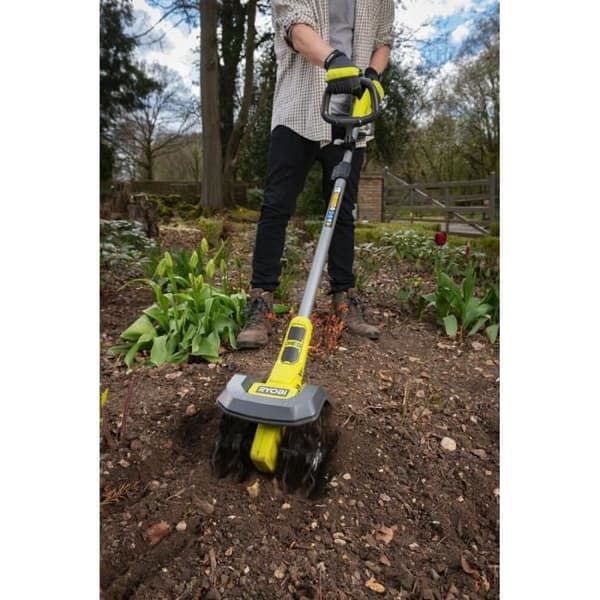RYOBI - 18V ONE+ hackmaskin - arbetsbredd 20 cm - djup 10 cm - 4 fräsar Ø 16 cm - utan batteri eller laddare - RY18CVA-0