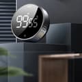 Pikkukuva 2 / 3: Baseus Heyo digitaalinen ajastin, jossa on LED-näyttö ja magneettikiinnitys