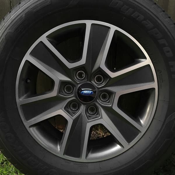 4-Pack - Ford Centrumkåpor / Hjulnav Emblem - Bil