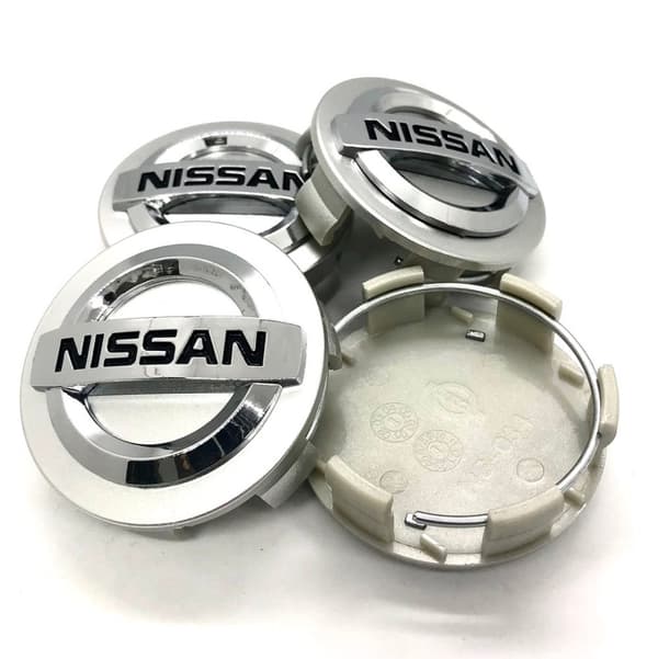 4-Kpl - Nissan Keskimerkki - Auto