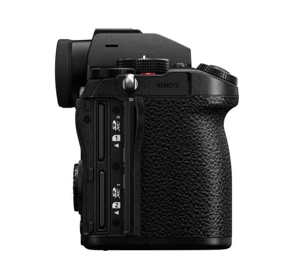 Panasonic Lumix DC-S5D + 18-40mm