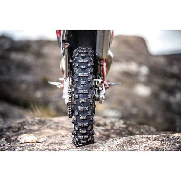 Deli Tire Enduro Bagdæk Sb-121 Medium Roja 70r Tt Sort 140 / 80 / R18