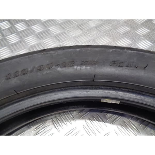 begagnat dunlop k 550 f 110 / 90 - 18 m/c 61s motorcykeldäck- USED