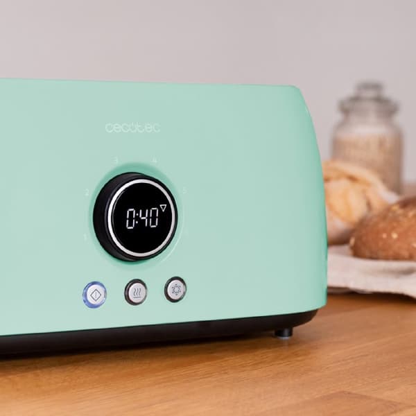 Cecotec Toaster with digital display and 2 long slots for 4 slices of toast