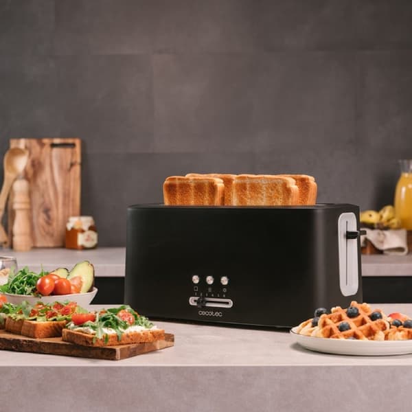 Cecotec Plastic toaster with 2 long extra-wide slots and capacity for 4 slices of toast. Stainless-steel finish and bun holder included.