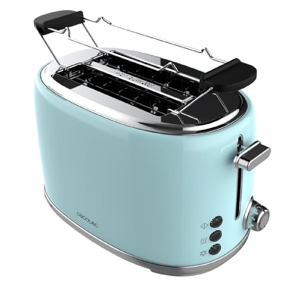 Cecotec Steel toaster with 2 short wide slots with capacity for 2 slices of toast.