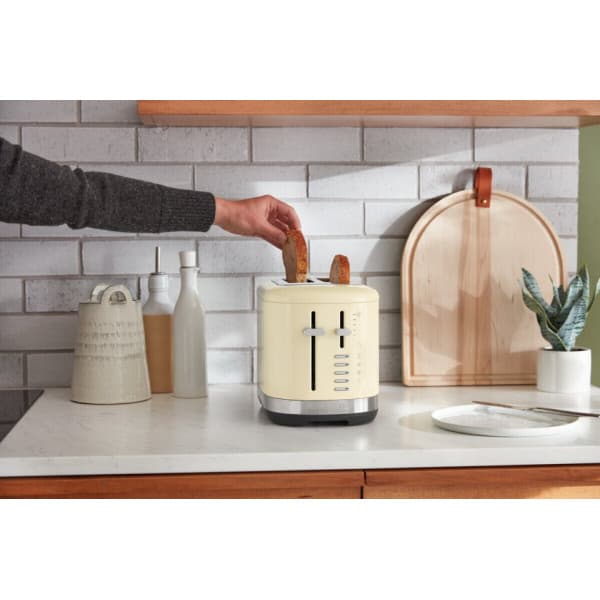 KitchenAid 5KMT2109EAC brødrister, creme