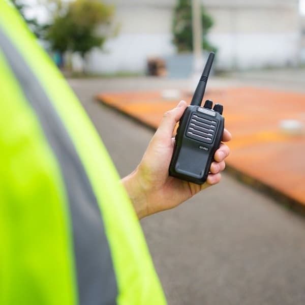 MIDLAND G11 Pro walkie talkie - Med batteri, laddare och bältesklämma - C966.06