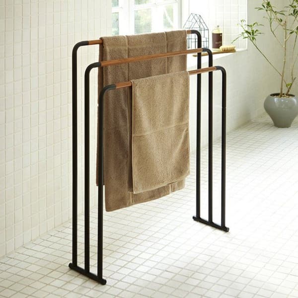Handduksställ i metall 3 barer - Yamazaki Matte Black