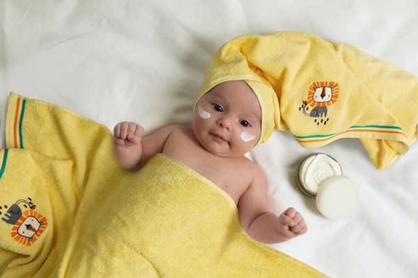 vauvanpyyhe BABY69 100 X 100 CM KELTAINEN