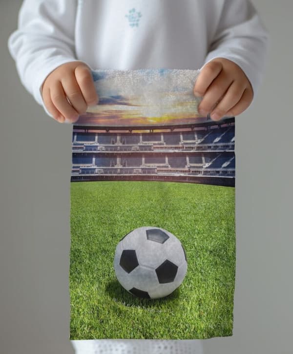 Handduk 30x50 för dagis Lekplats Fotboll 100% Bomull