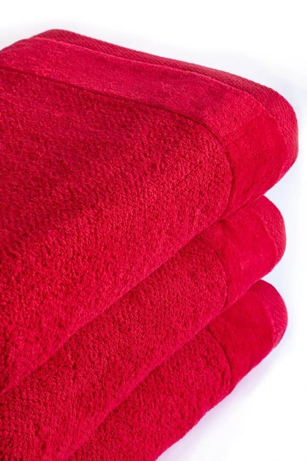 Vito Handduk 70x140 Röd 550g 100% bomull