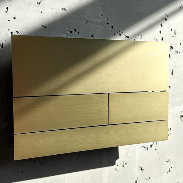 KNAP TIL SKJULT RAMME T REA T BRUSH GOLD